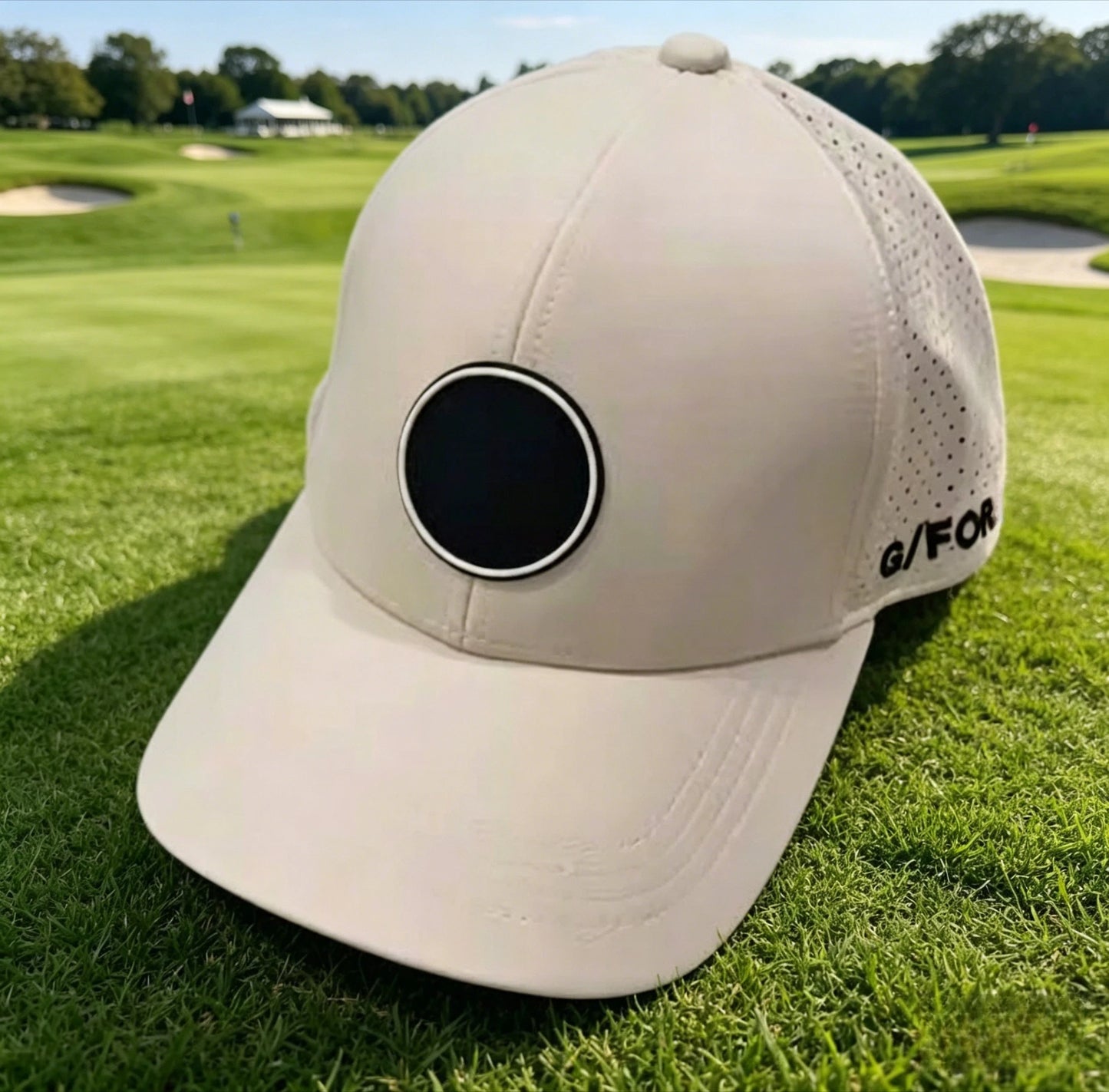 2026 New Men's Golf Cap Premium Structured Sport Hat Breathable Sun Protection Versatile Fashion Outdoor Snapback Golf Hats