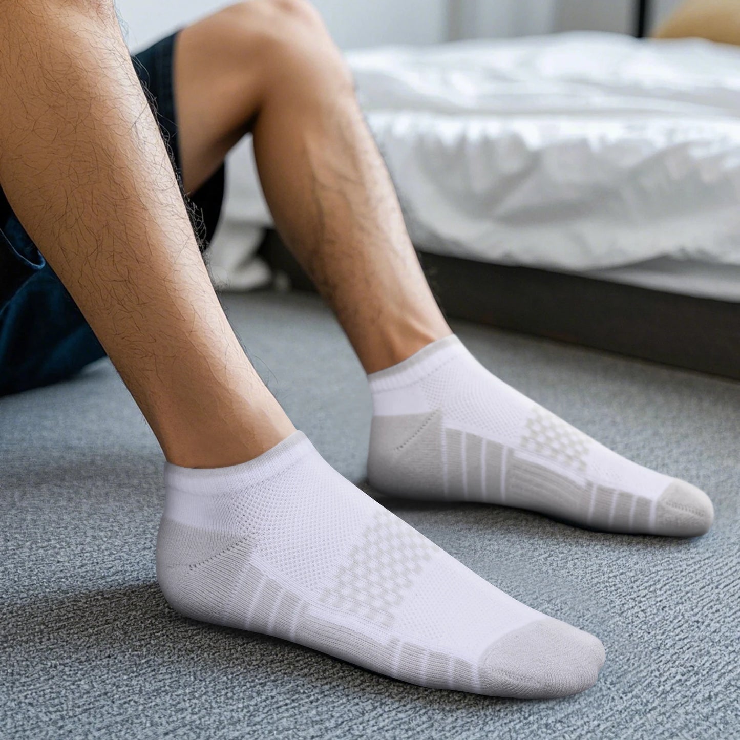 YUEDGE Mens Trainer Socks, Sweat Wicking Anti-Odor Breathable Cotton Low Cut Ankle Gym Golf Athletic Running Sports Socks