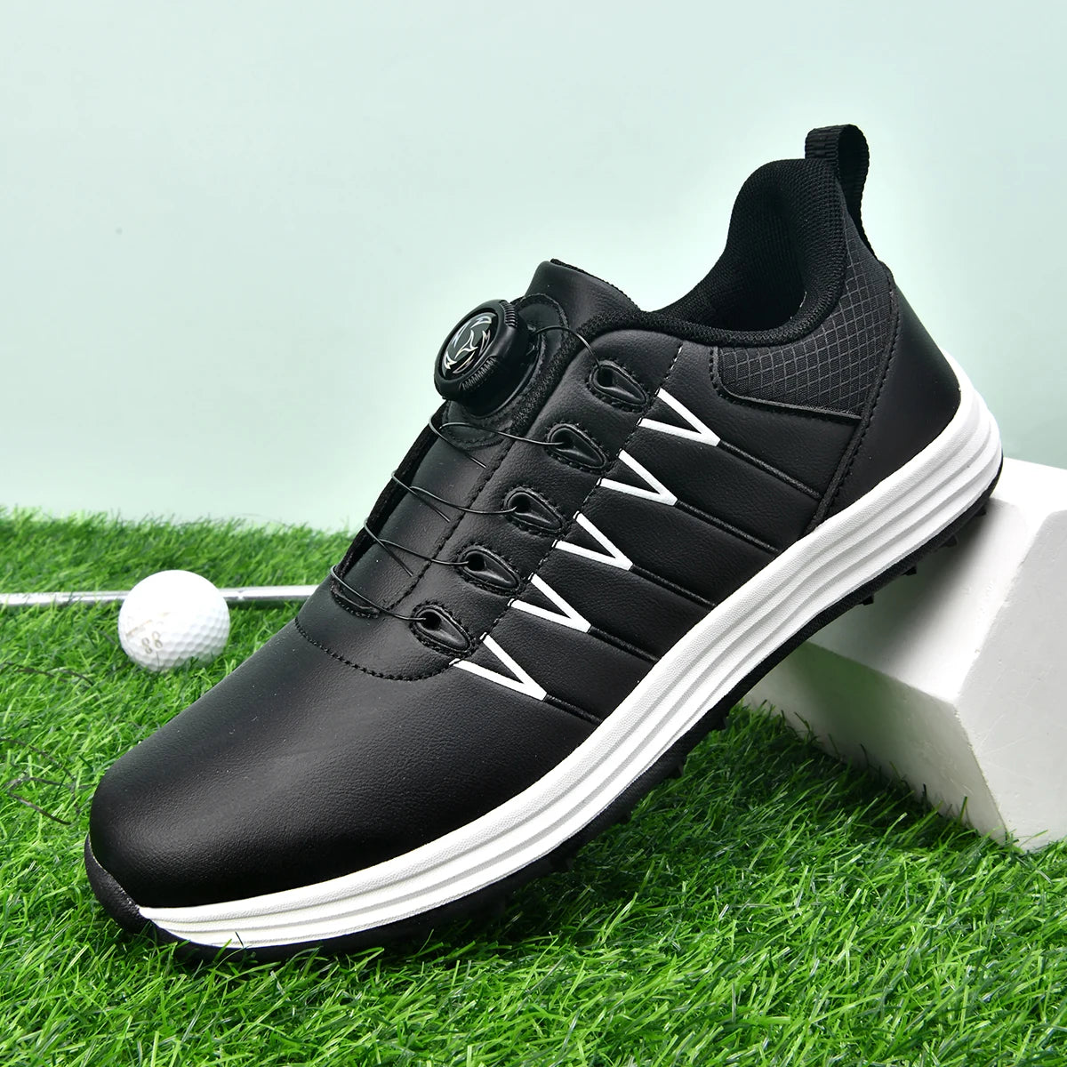 new Golf shoes for Fashionable Outdoor use for both Men Women With Anti-slip Design Suitable for Mountain Climbing and Hiking