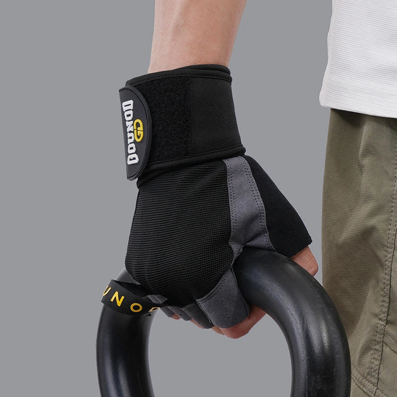 Fitness Gloves for Men and Women Pull Up Bar Mountain Climbing Weight Training Enhanced Grip Palm Protection Breathable Comfort