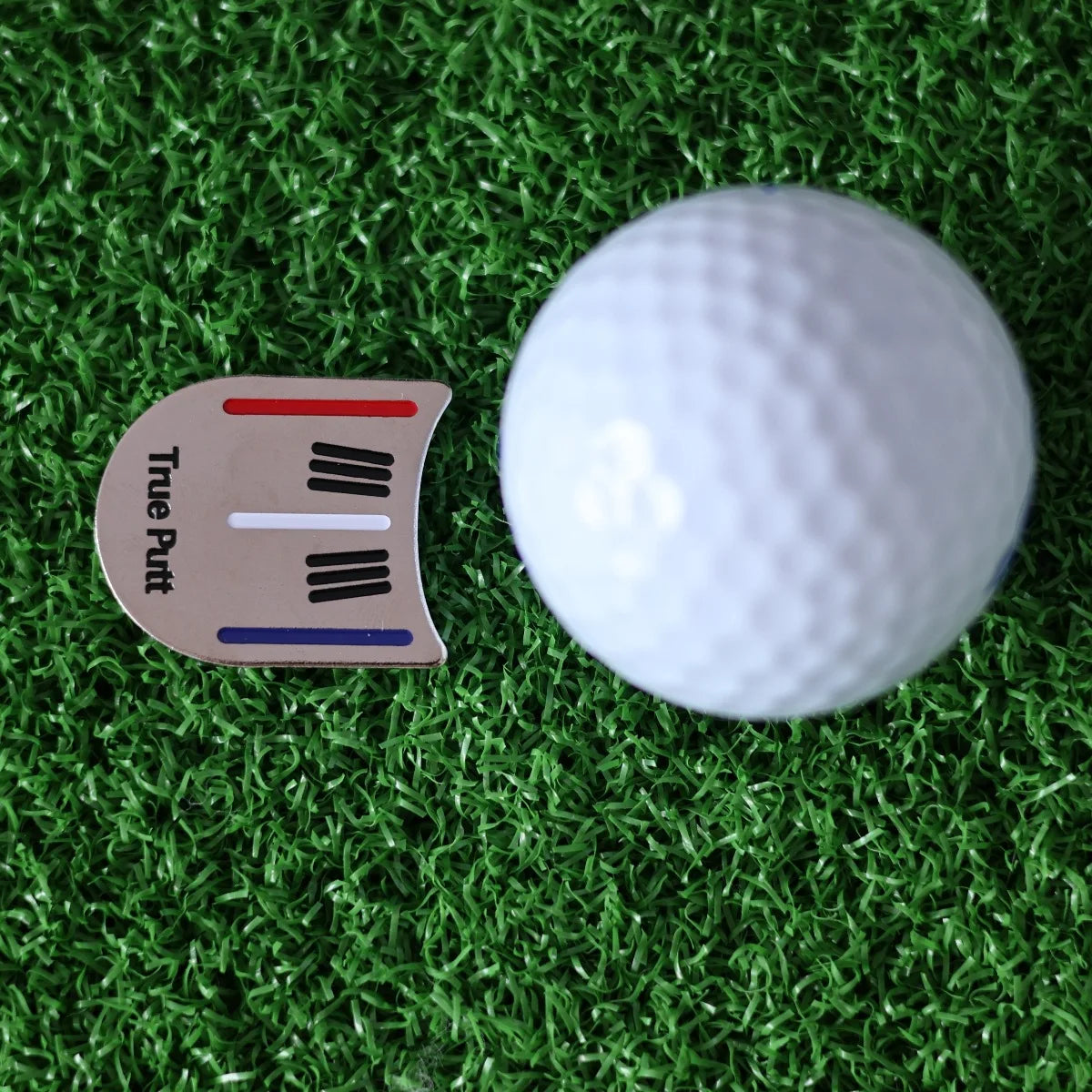 Golf Ball Marker Cap Clip Putting Alignment Aiming Tool Practical Hat Accessory for Enhanced Golf Performance Gift